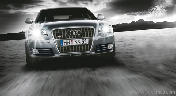 AUDI S8: Speed, Style & Sumptuous Luxury